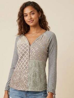 Patchwork Lace & Sequin V-Neck Blouse in Grey Size Small